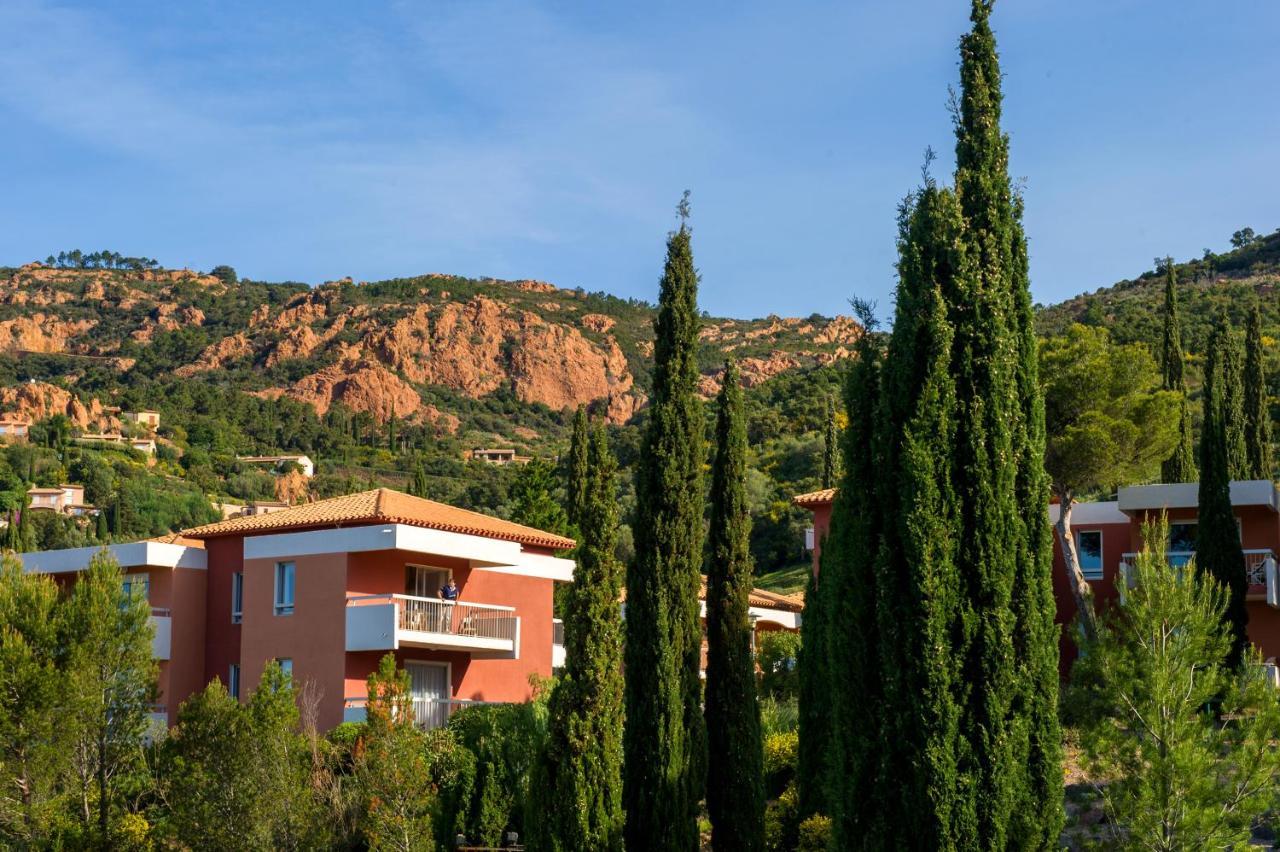 Village Club Les Mas De L'Esterel Сен-Рафаэль Экстерьер фото